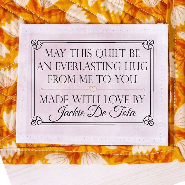Personalized quilt labels in or Polyester with sew-on or iron on backing. Printed - May this be an everlasting hug from me to you. / 12 LABELS